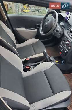 Универсал Renault Clio 2009 в 