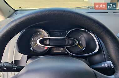 Хэтчбек Renault Clio 2015 в 