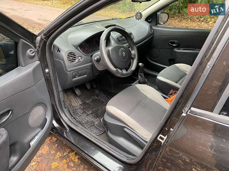 Хетчбек Renault Clio 2011 в Житомирі