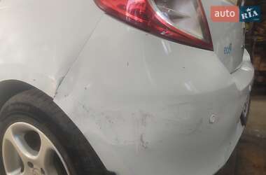 Хэтчбек Renault Clio 2012 в 