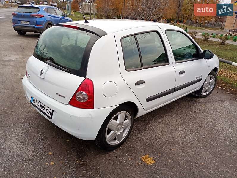 Хетчбек Renault Clio 2011 в Полтаві фото 31 Хетчбек Renault Clio 2011 в Полтаві