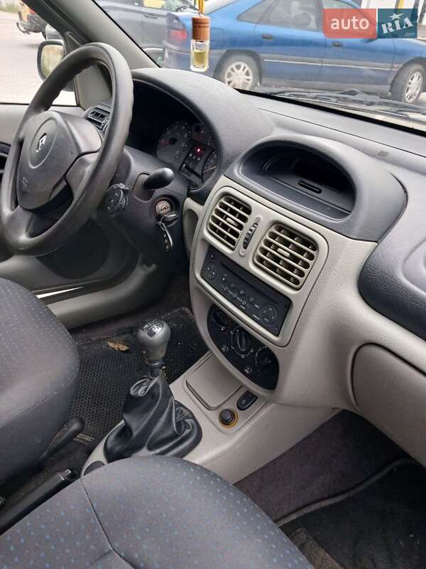 Седан Renault Clio 2005 в Виннице фото 2 Седан Renault Clio 2005 в Виннице