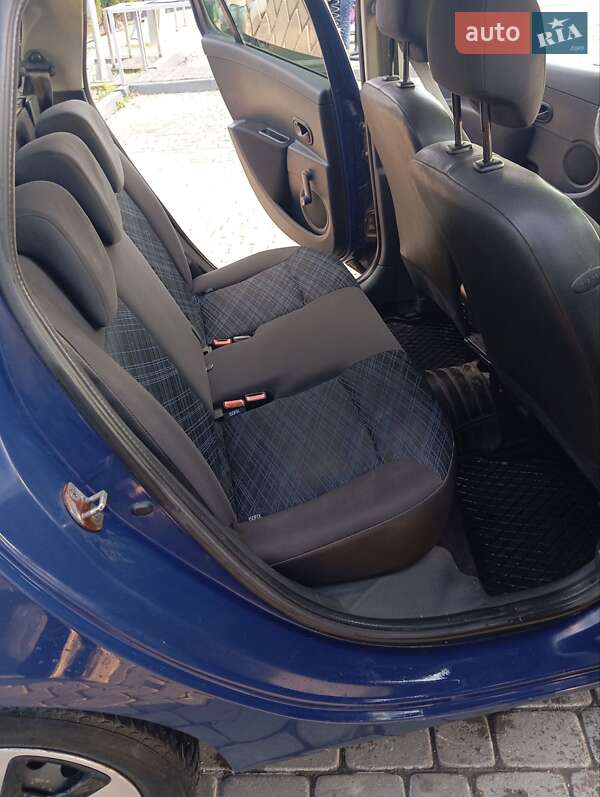 Универсал Renault Clio 2008 в Ивано-Франковске