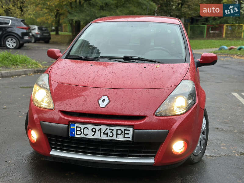 Седан Renault Clio 2010 в Львові фото 3 Седан Renault Clio 2010 в Львові