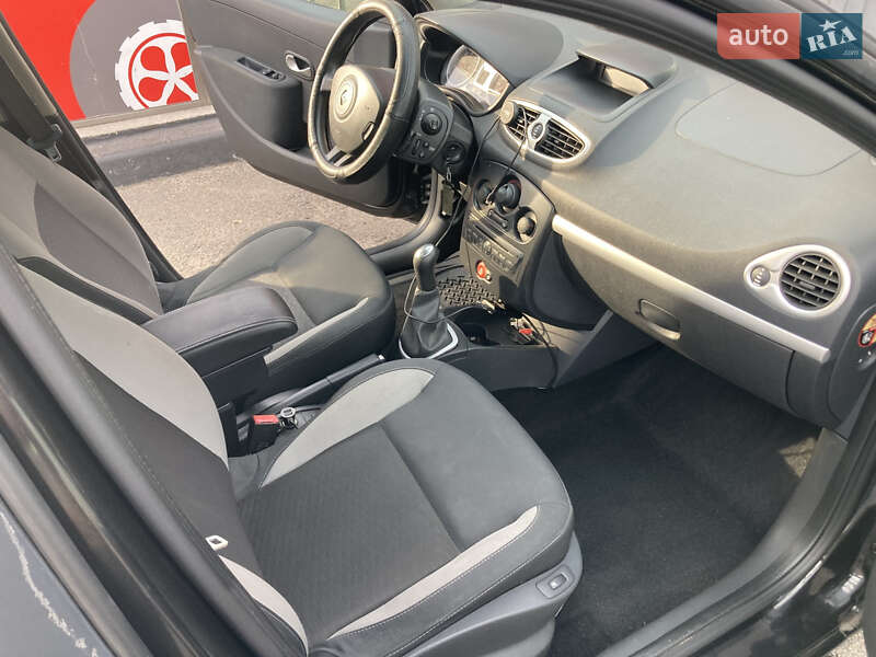 Универсал Renault Clio 2011 в Киеве фото 9 Универсал Renault Clio 2011 в Киеве