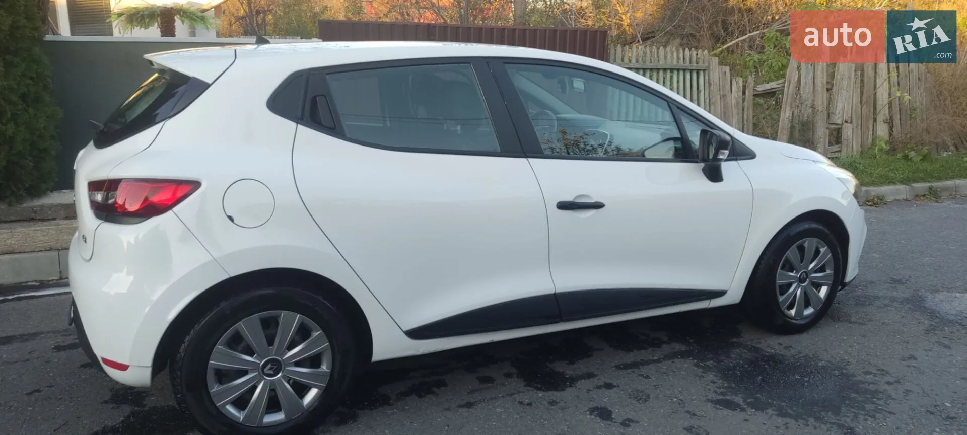 2016 Renault Clio - мініатюра 9