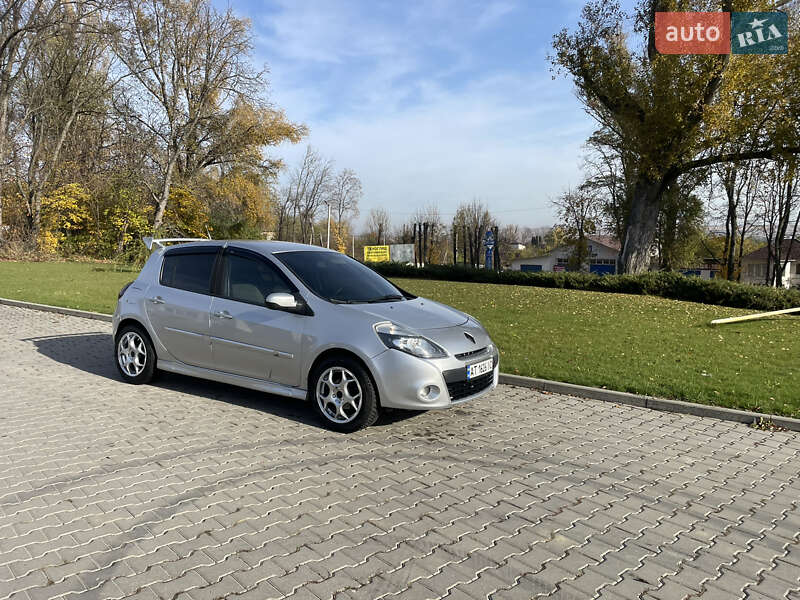 Хетчбек Renault Clio 2011 в Кіцмані