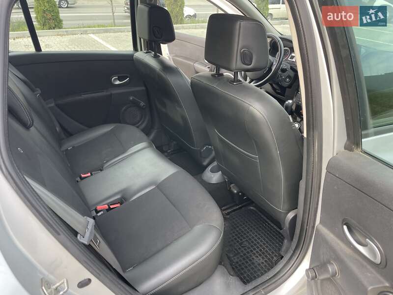 Універсал Renault Clio 2011 в Тернополі фото 20 Універсал Renault Clio 2011 в Тернополі