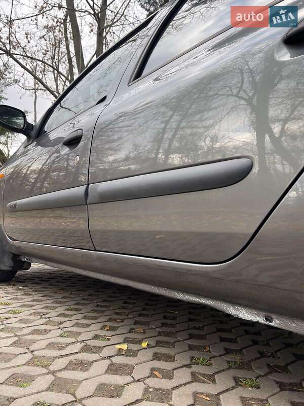 Хетчбек Renault Clio 2001 в Харкові