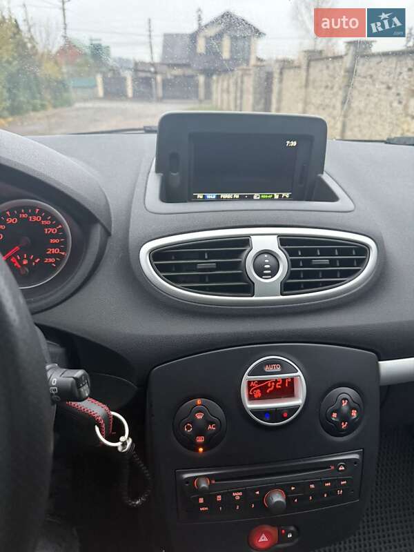 Хетчбек Renault Clio 2011 в Вінниці фото 36 Хетчбек Renault Clio 2011 в Вінниці