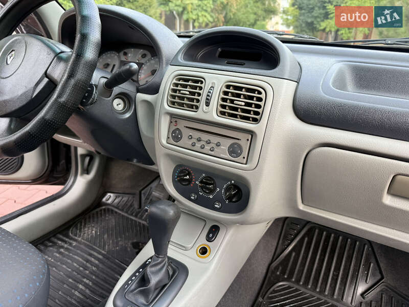 Седан Renault Clio 2006 в Белой Церкви