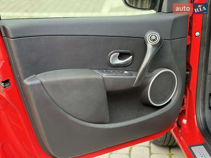 Універсал Renault Clio 2009 в Івано-Франківську фото 31 Універсал Renault Clio 2009 в Івано-Франківську