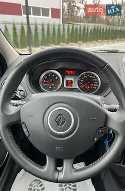 Хэтчбек Renault Clio 2011 в Луцке
