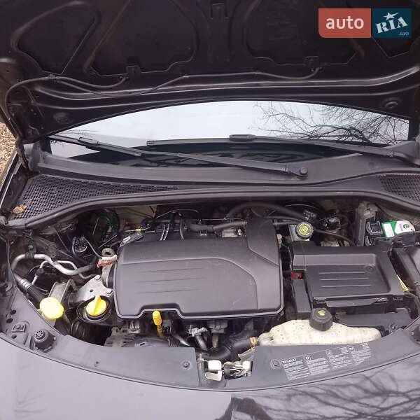 Хэтчбек Renault Clio 2009 в Томаковке