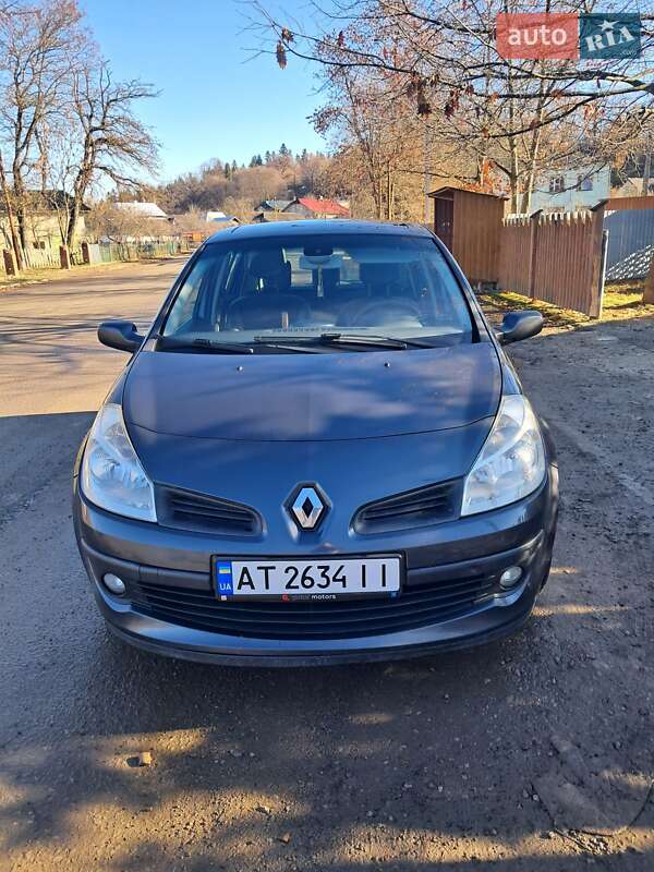 Хэтчбек Renault Clio 2007 в Богородчанах
