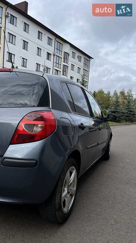 Хетчбек Renault Clio 2005 в Рівному фото 11 Хетчбек Renault Clio 2005 в Рівному