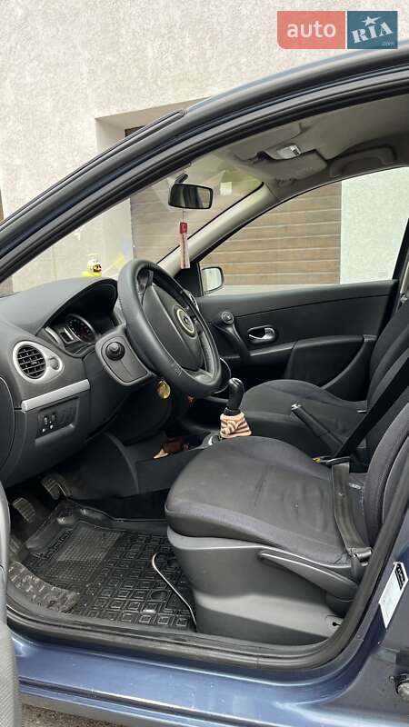 Хетчбек Renault Clio 2005 в Рівному фото 8 Хетчбек Renault Clio 2005 в Рівному