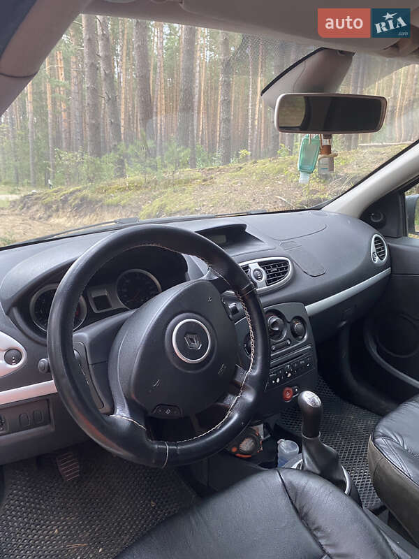 Хэтчбек Renault Clio 2011 в Изяславе фото 14 Хэтчбек Renault Clio 2011 в Изяславе