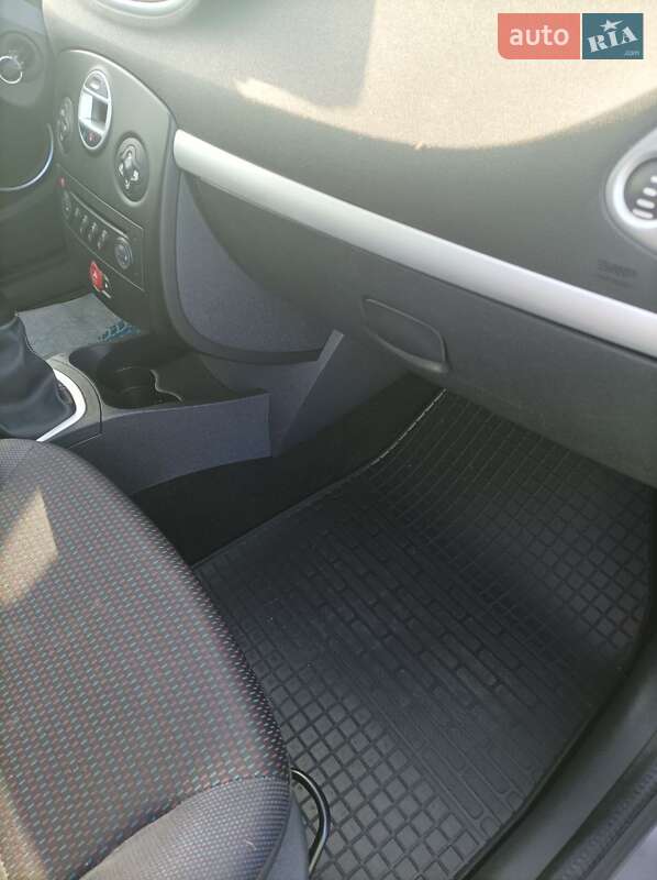 Універсал Renault Clio 2009 в Білій Церкві фото 20 Універсал Renault Clio 2009 в Білій Церкві