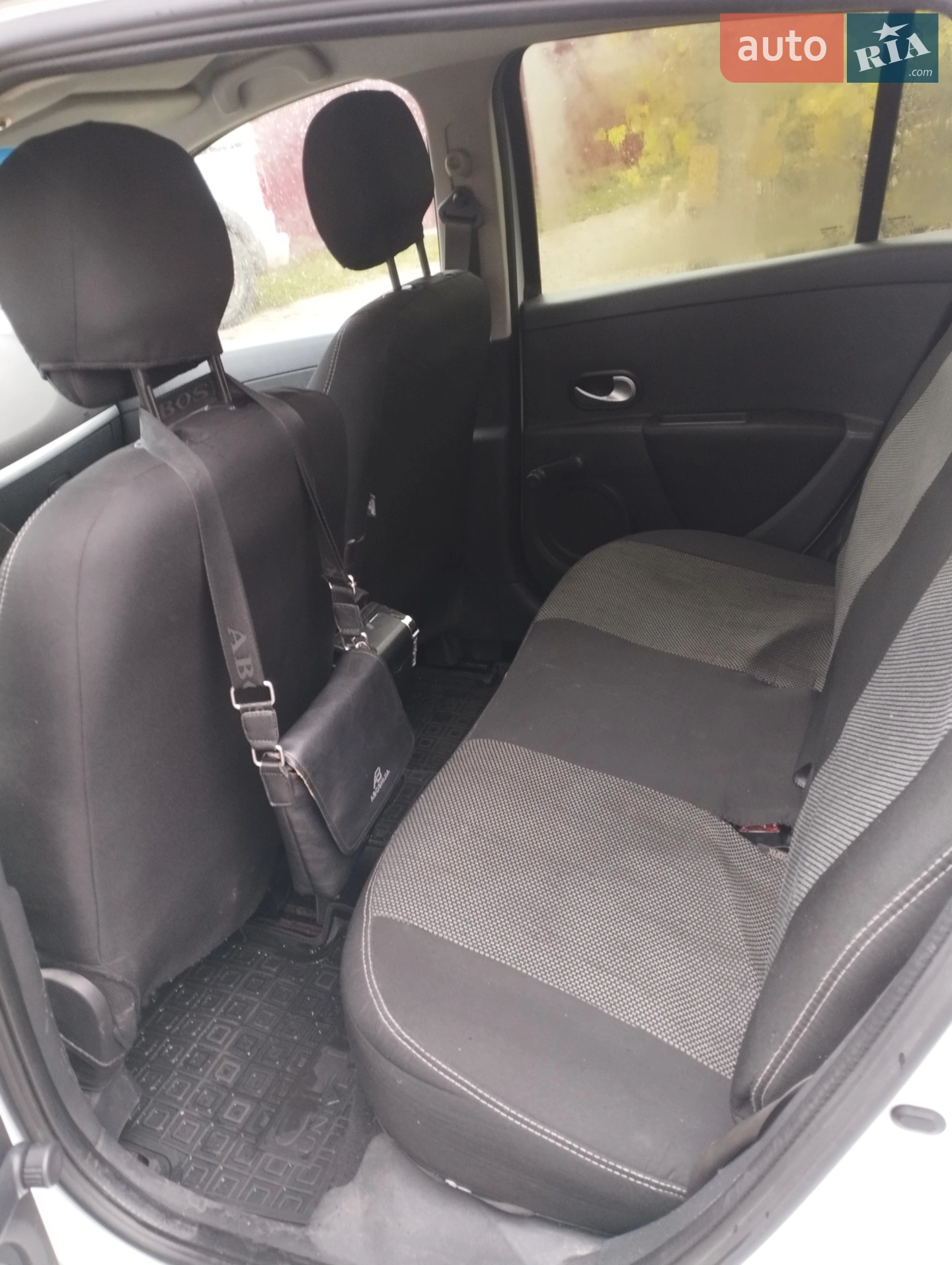 2012 Renault Clio - мініатюра 11