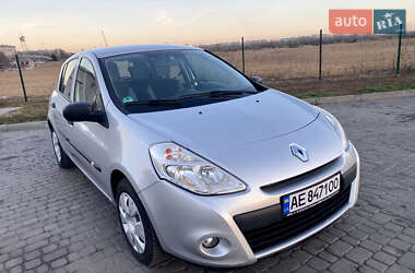 Хетчбек Renault Clio 2009 в Новомосковську