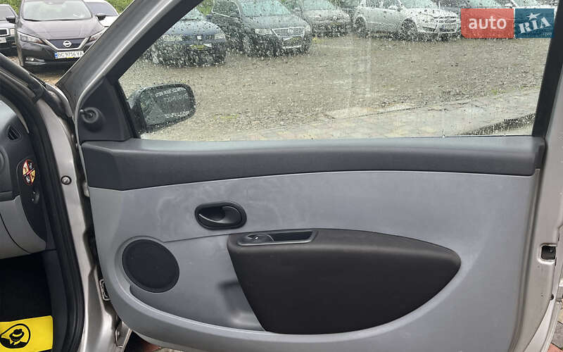 Хетчбек Renault Clio 2007 в Стрию фото 19 Хетчбек Renault Clio 2007 в Стрию