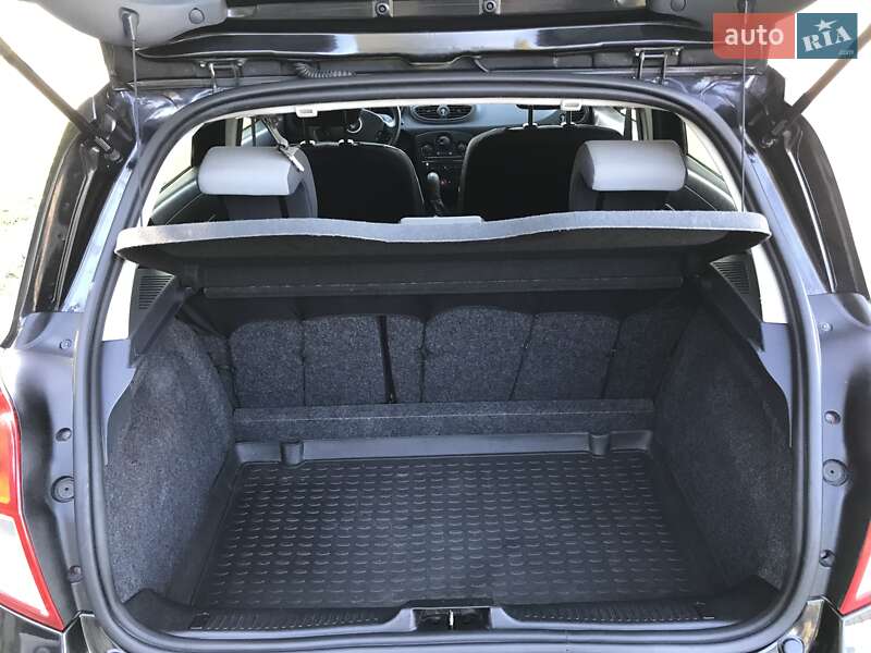 Хэтчбек Renault Clio 2009 в Сумах