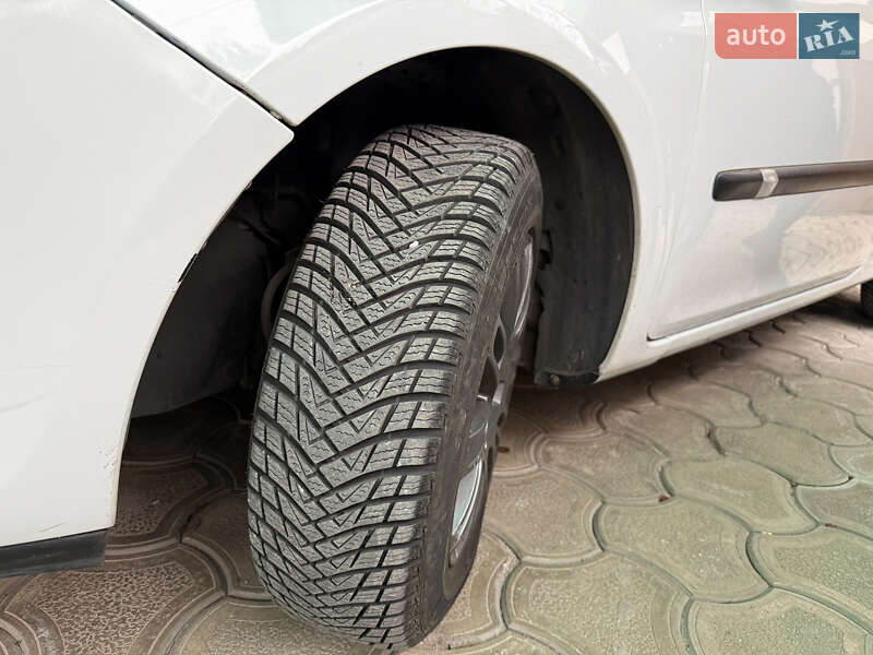 Хетчбек Renault Clio 2010 в Запоріжжі