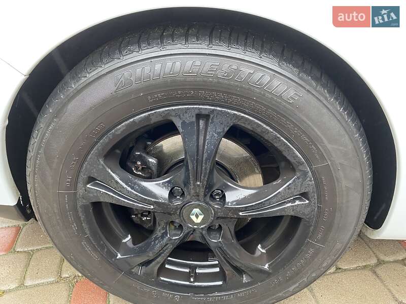 Хетчбек Renault Clio 2011 в Рівному фото 11 Хетчбек Renault Clio 2011 в Рівному