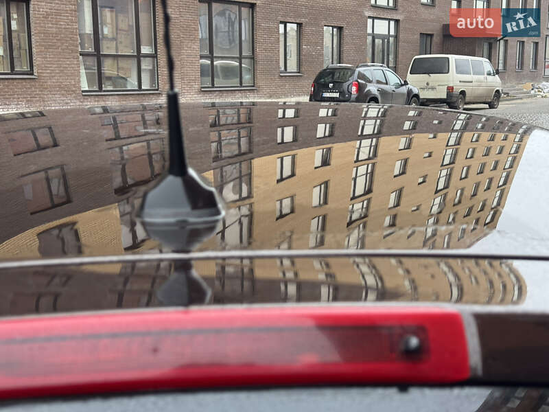 Хэтчбек Renault Clio 2011 в Нетешине фото 7 Хэтчбек Renault Clio 2011 в Нетешине