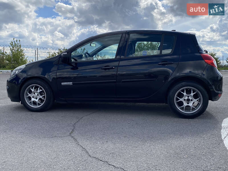 Хетчбек Renault Clio 2012 в Рівному