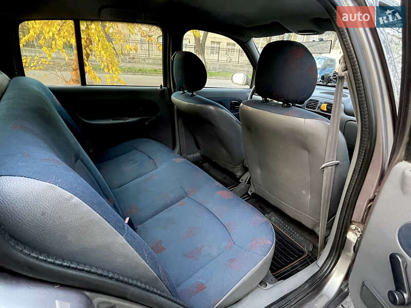 Хэтчбек Renault Clio 2001 в Одессе