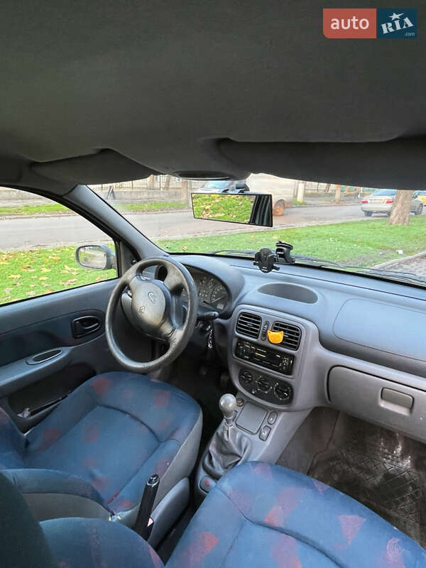 Хэтчбек Renault Clio 2001 в Одессе