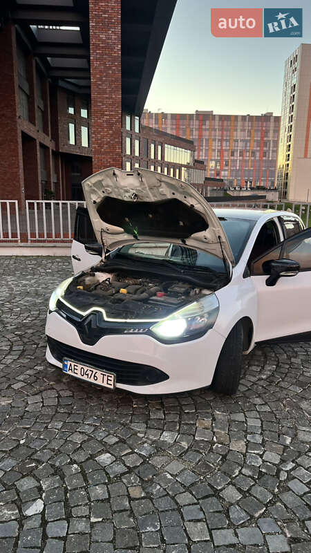 Хетчбек Renault Clio 2016 в Дніпрі