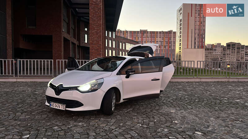 Хетчбек Renault Clio 2016 в Дніпрі