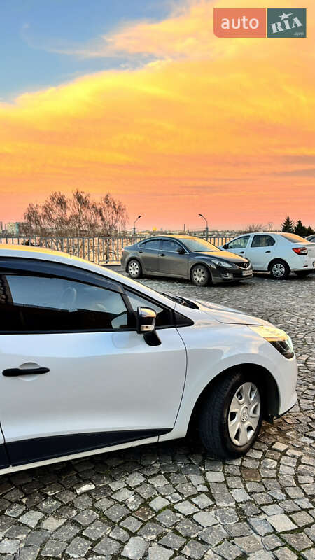 Хетчбек Renault Clio 2016 в Дніпрі