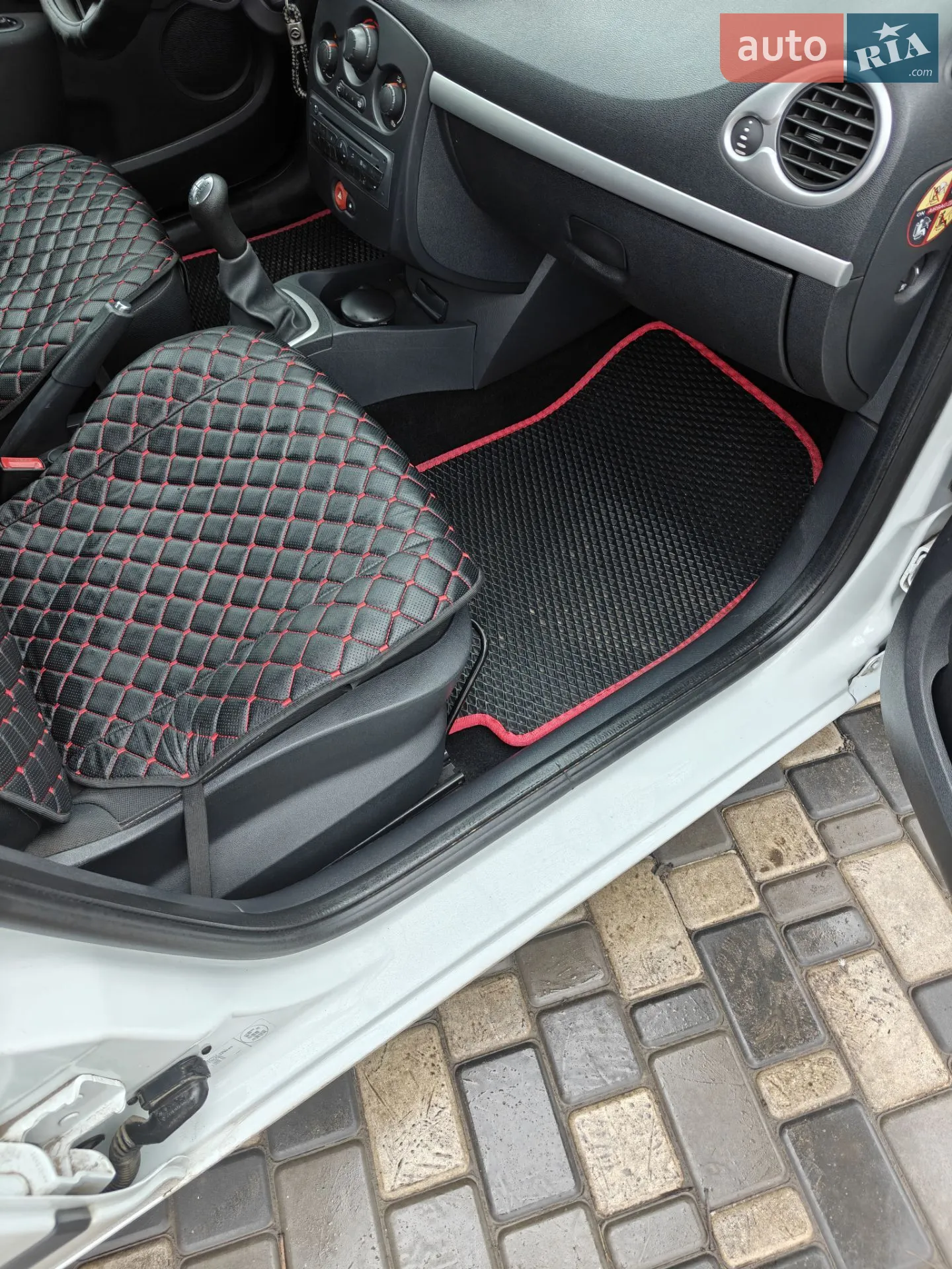 2010 Renault Clio - мініатюра 31