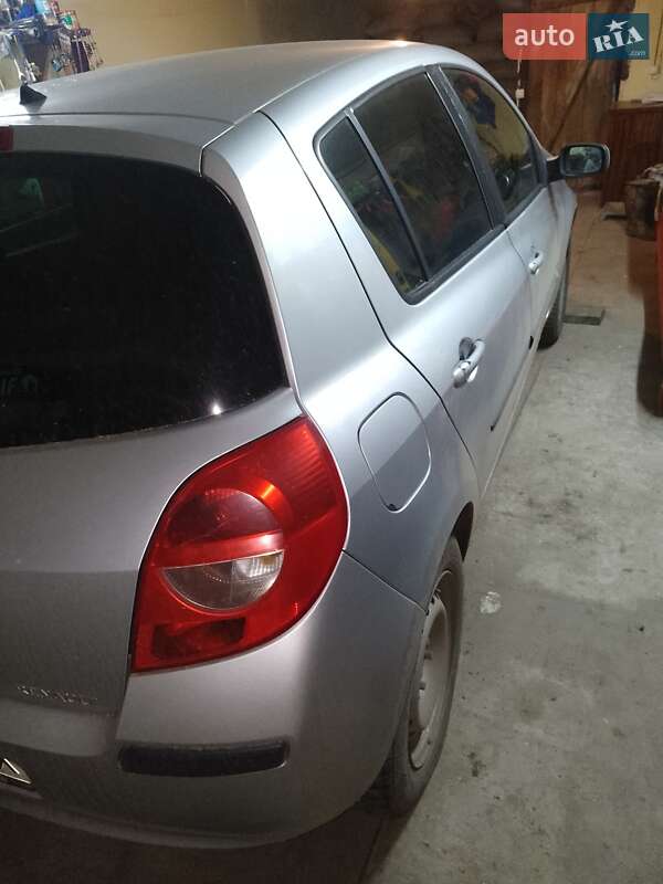 Хетчбек Renault Clio 2006 в Старокостянтинові фото 9 Хетчбек Renault Clio 2006 в Старокостянтинові