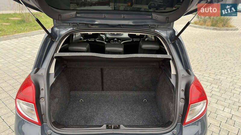 Хэтчбек Renault Clio 2012 в Ивано-Франковске