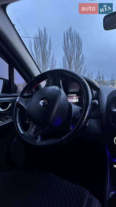 Хэтчбек Renault Clio 2016 в Днепре фото 102 Хэтчбек Renault Clio 2016 в Днепре