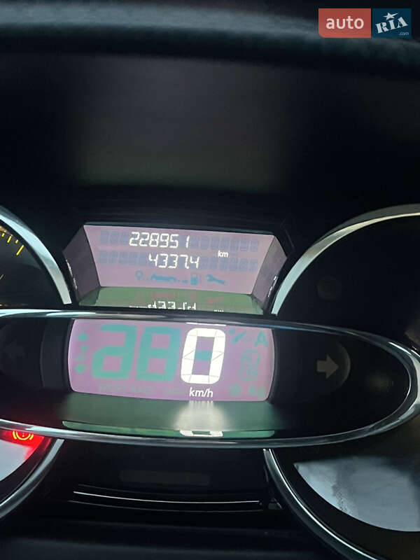 Универсал Renault Clio 2013 в Ивано-Франковске