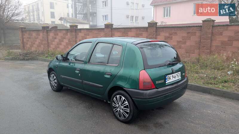 Хэтчбек Renault Clio 2000 в Ровно