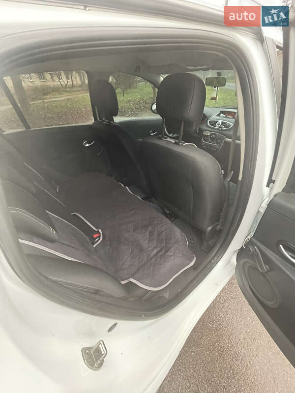 Универсал Renault Clio 2012 в Конотопе фото 19 Универсал Renault Clio 2012 в Конотопе