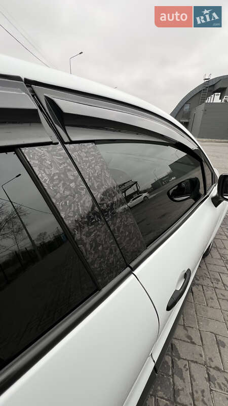 Хэтчбек Renault Clio 2016 в Днепре фото 113 Хэтчбек Renault Clio 2016 в Днепре