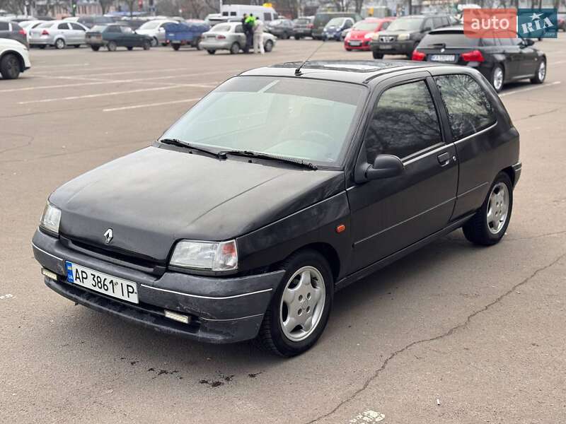 Хэтчбек Renault Clio 1993 в Запорожье