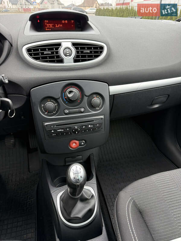 Універсал Renault Clio 2009 в Луцьку