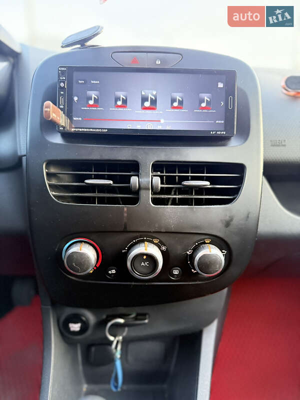 Хэтчбек Renault Clio 2016 в Николаеве фото 12 Хэтчбек Renault Clio 2016 в Николаеве