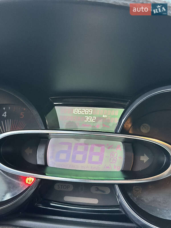 Хэтчбек Renault Clio 2016 в Черновцах