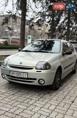 Хэтчбек Renault Clio 2000 в Запорожье