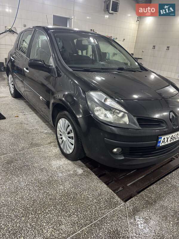 Renault Clio 2006 Renault Clio 2006